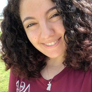 Meet your Posher, Alexus